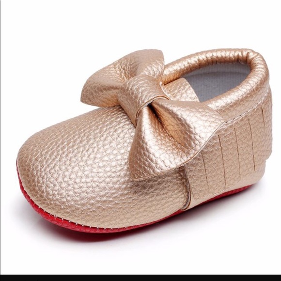 Baby Gold Moccasins with red bottoms - Picture 3 of 4